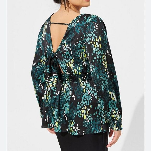 Torrid Satin Blouse Puff sleeve, Tie back, Peekaboo, Lightweight, Sexy, … - Picture 2 of 15